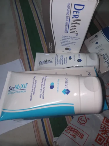 DERMAXiL Neutral pH Face Wash 150ml photo review