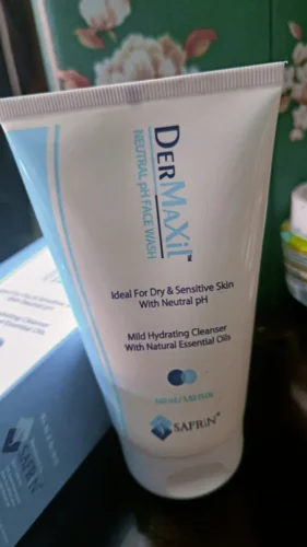 DERMAXiL Neutral pH Face Wash 150ml photo review