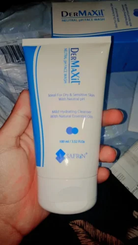 DERMAXiL Neutral pH Face Wash 150ml photo review