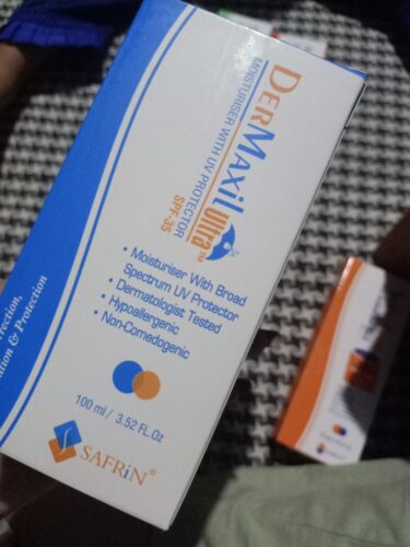 DERMAXiL ULTRA Moisturiser with UV Protector 150ml photo review