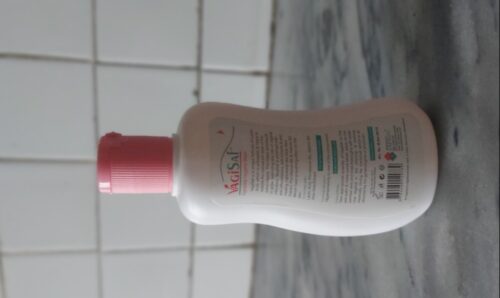 VAGISAF Feminine Hygiene Wash 180ml photo review