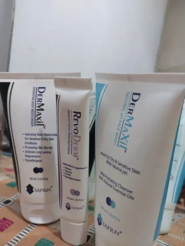 DERMAXiL Neutral pH Face Wash 150ml photo review