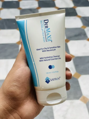 DERMAXiL Neutral pH Face Wash 150ml photo review