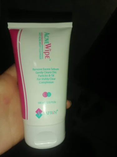 ACNEWIPE Anti Acne Milky Cleanser 150ml photo review