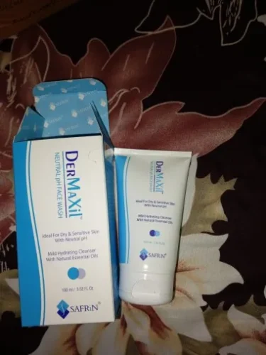 DERMAXiL Neutral pH Face Wash 150ml photo review