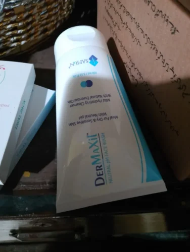 DERMAXiL Neutral pH Face Wash 150ml photo review