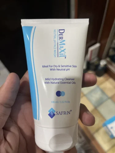 DERMAXiL Neutral pH Face Wash 150ml photo review