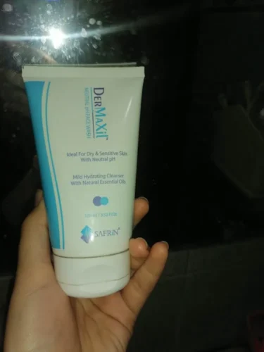 DERMAXiL Neutral pH Face Wash 150ml photo review