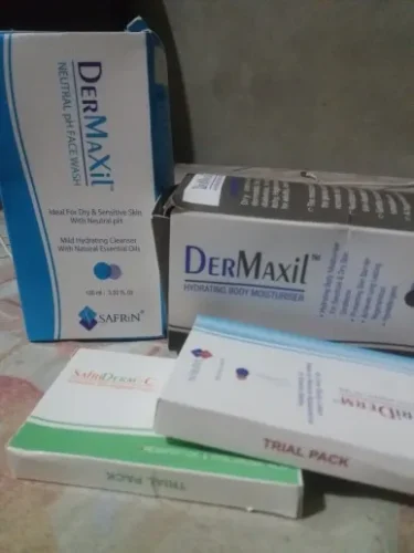 DERMAXiL Neutral pH Face Wash 150ml photo review