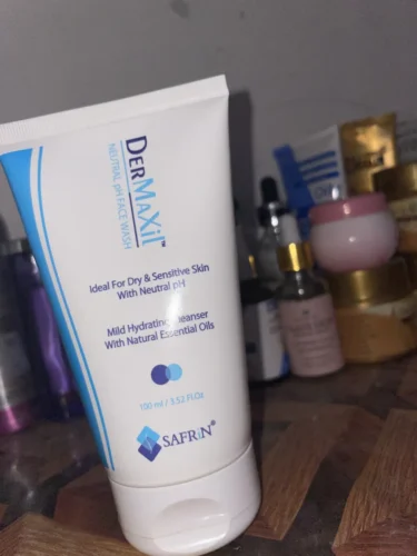 DERMAXiL Neutral pH Face Wash 150ml photo review