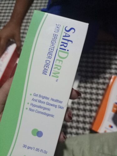 SAFRIDERM Skin Brightening Cream 30gm photo review