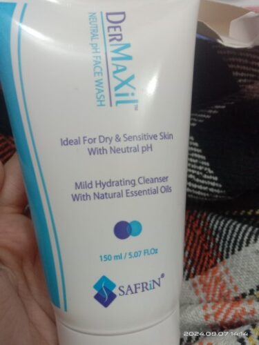 DERMAXiL Neutral pH Face Wash 150ml photo review