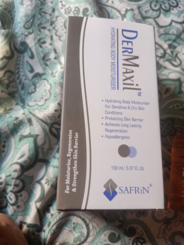 DERMAXIL Hydrating Moisturiser 150ml photo review