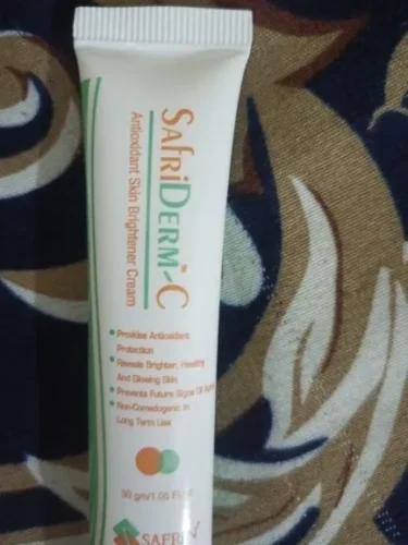SAFRIDERM – C Antioxidant Skin Brightening Anti-aging Cream 30gm photo review