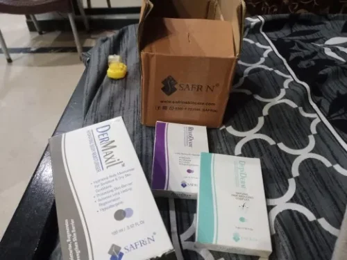 DERMAXIL Hydrating Moisturiser 150ml photo review